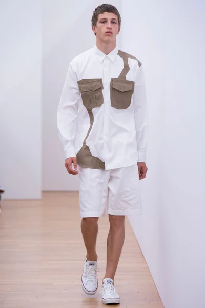 Look 44